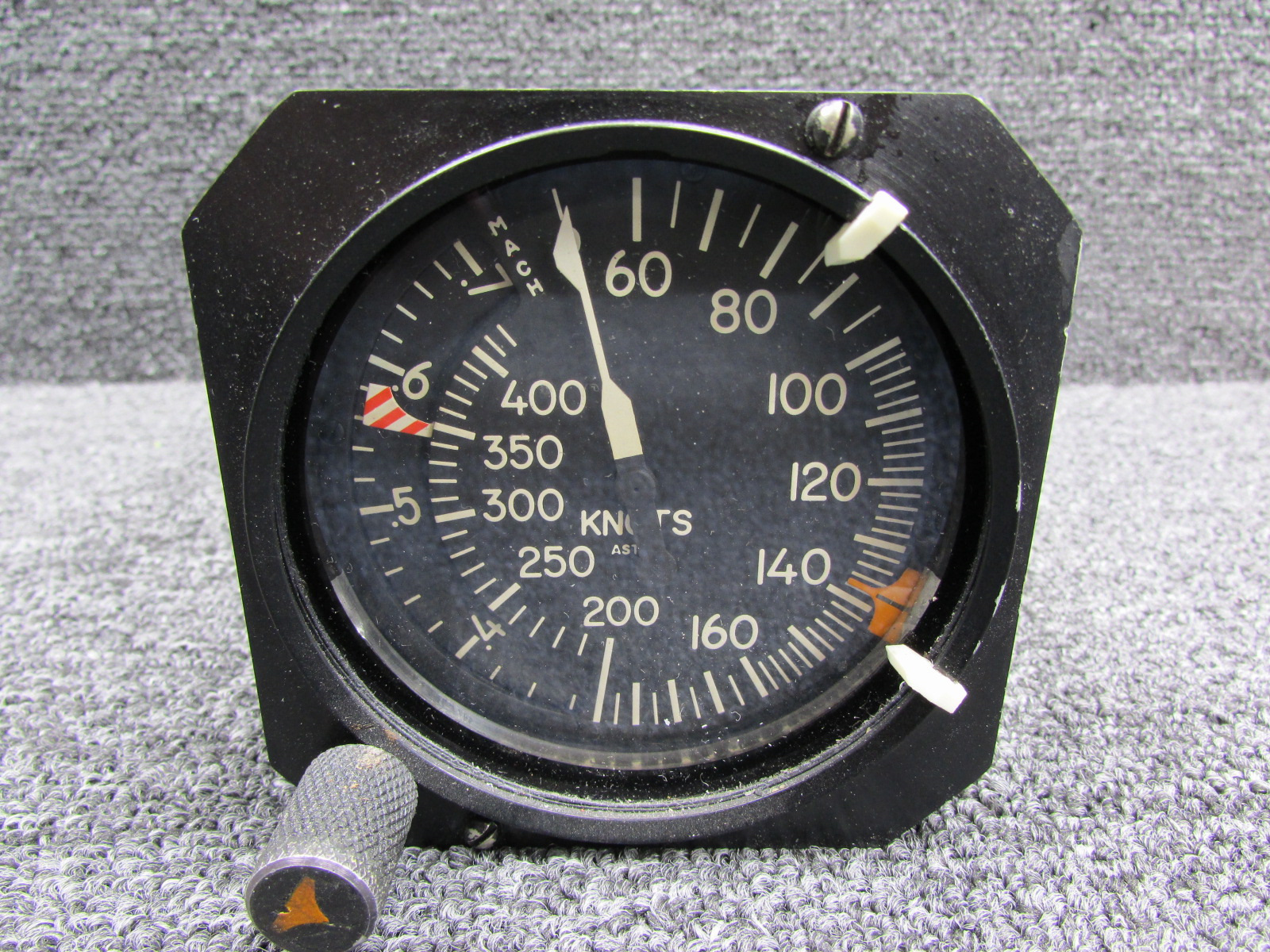 B0243-81131 Lear Siegler Airspeed Data Indicator (Range: 60-420 Knots)