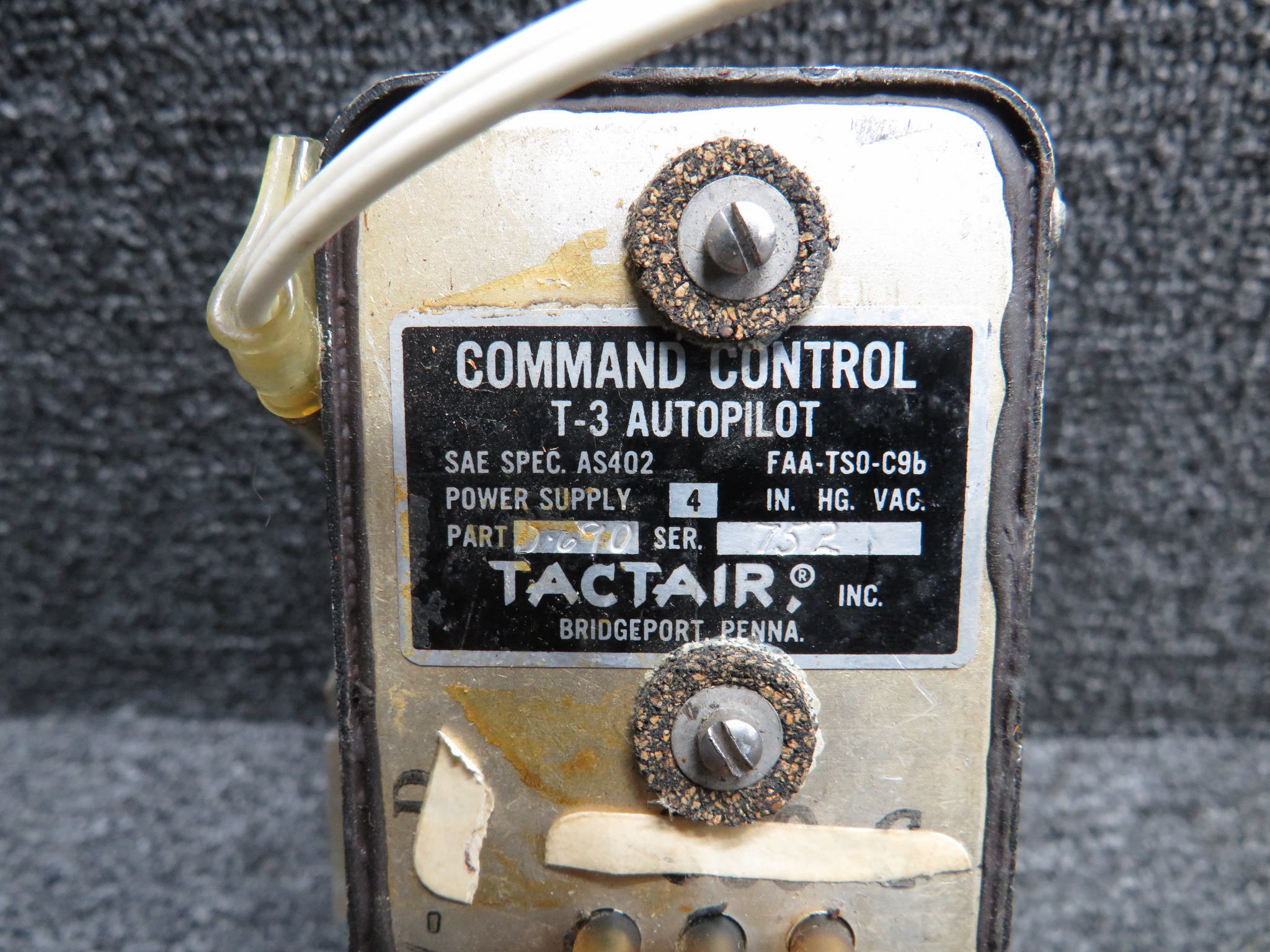 D-690 Tactair T-3 Command Autopilot Control Panel Box