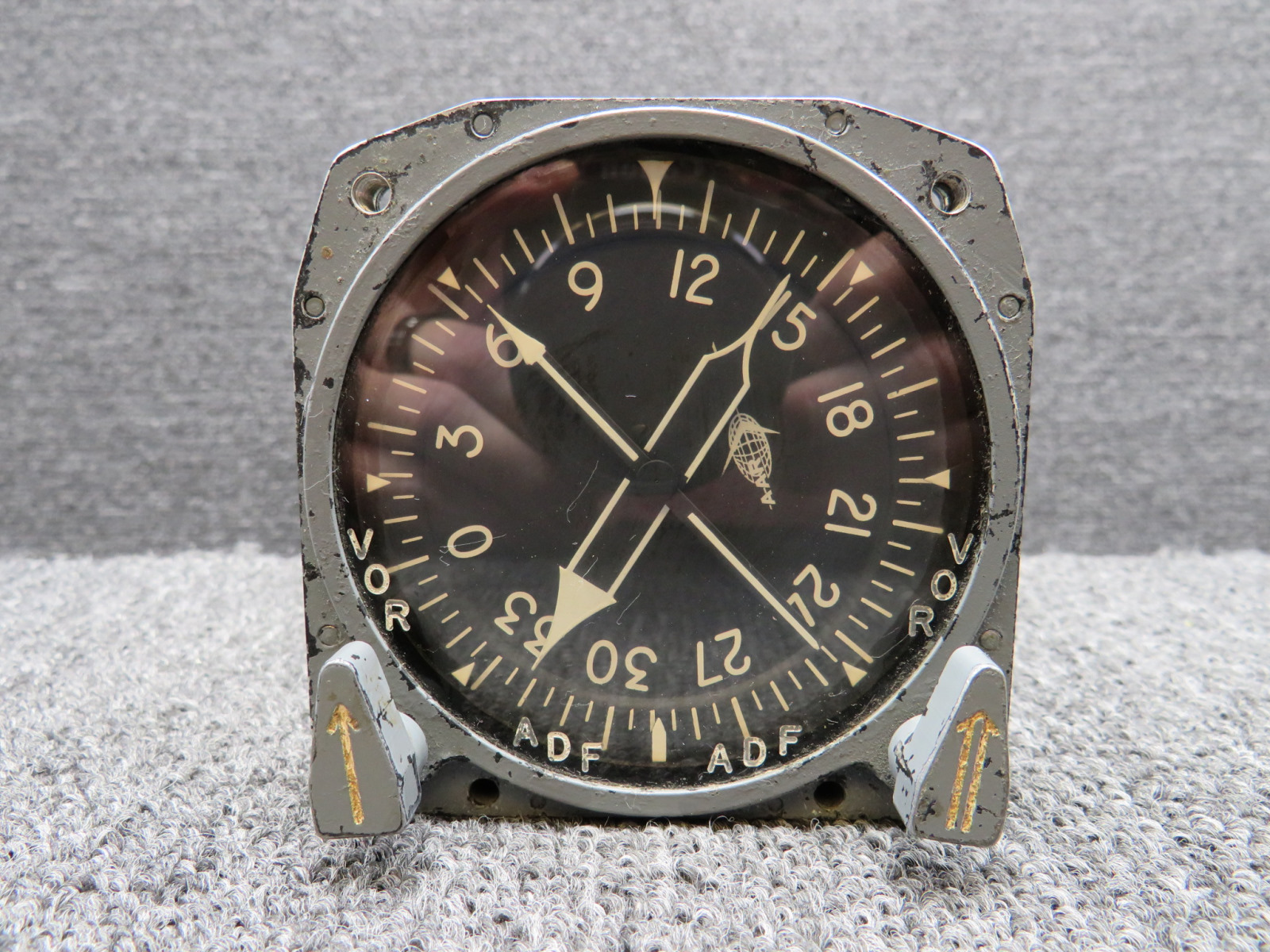 2107AD-B-6 AAR Radio Magnetic Indicator (Grey Face) (26 Volts)