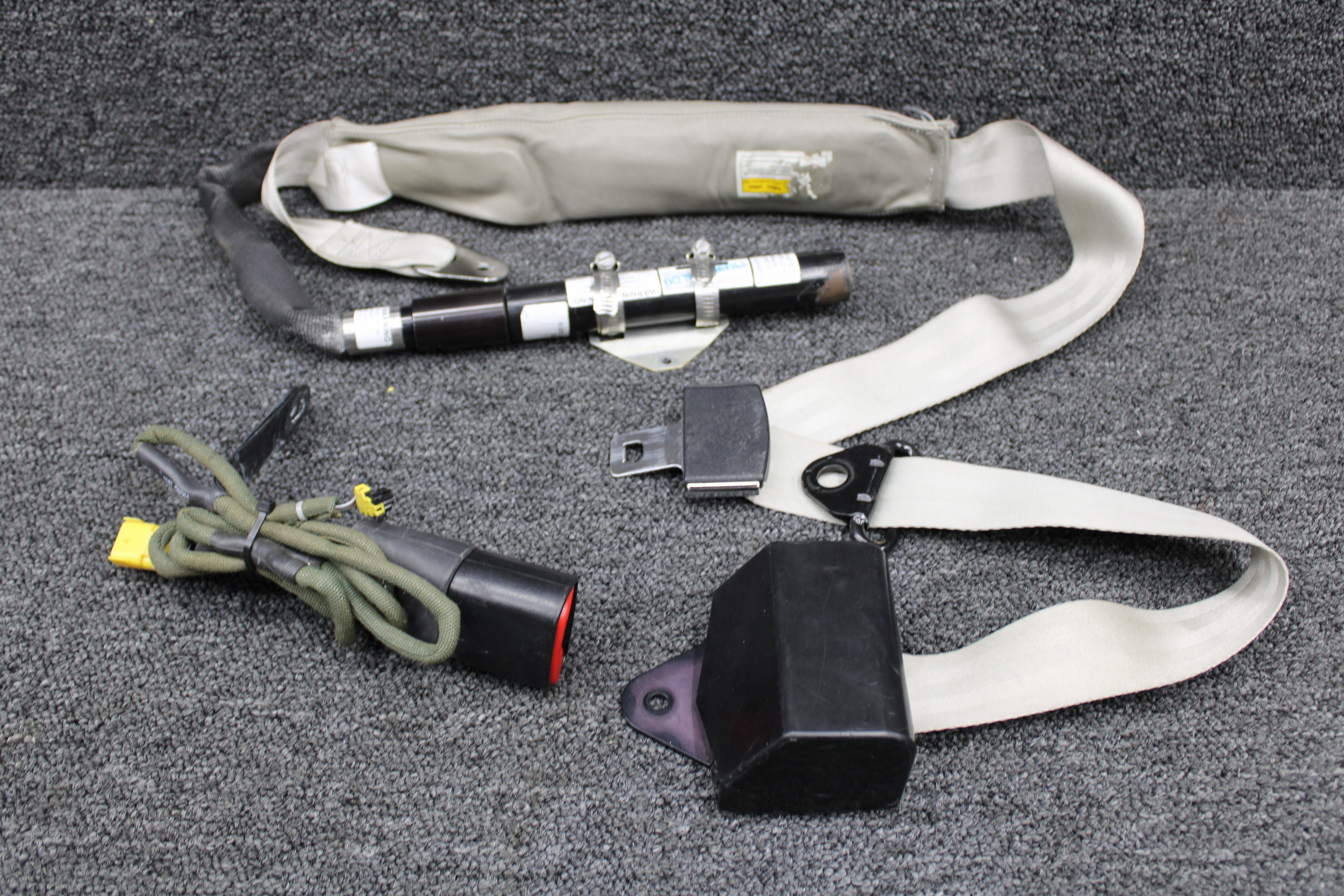 509689-203-8157, 512847-401 Amsafe Co-Pilot Seatbelt Reel Harness- Has  Inflator