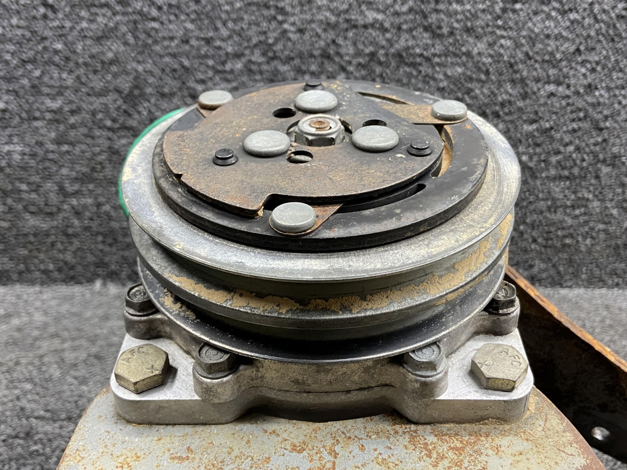 40-608C - Compressor MountAdapter Bracket, York To Sanden 508 Mounting Bracket