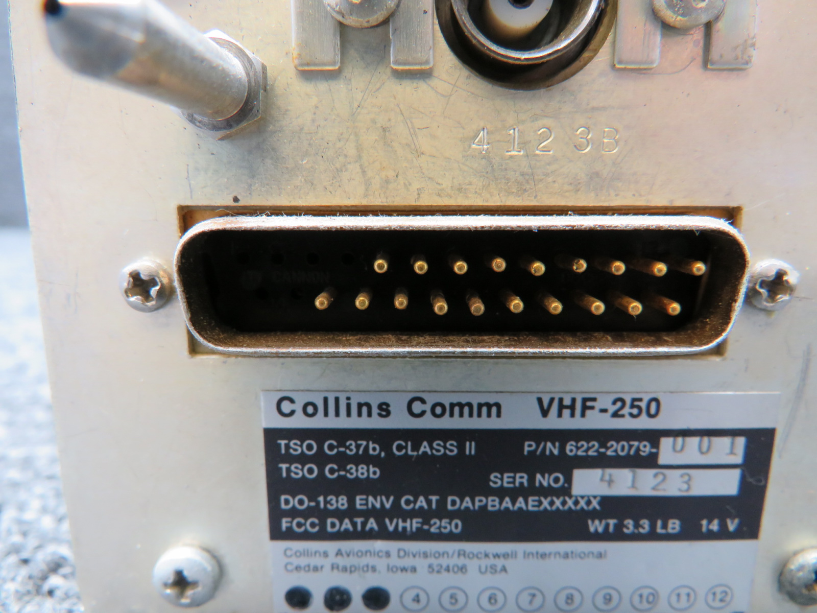 622-2079-001 Collins VHF-250 Comm Indicator with Mods (Loose Face