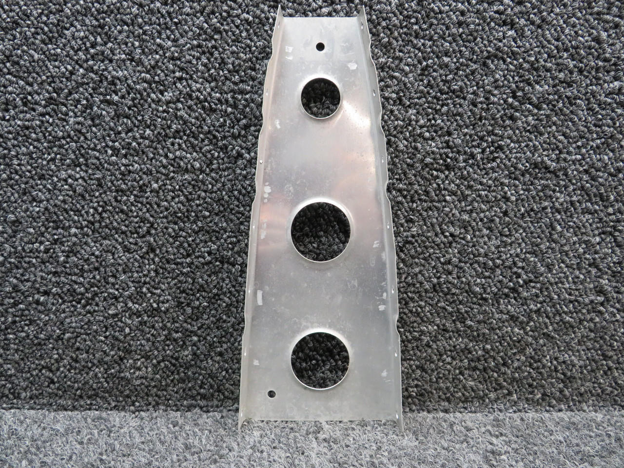 0531019-5 Cessna 172M Forward Dorsal Fin Rib