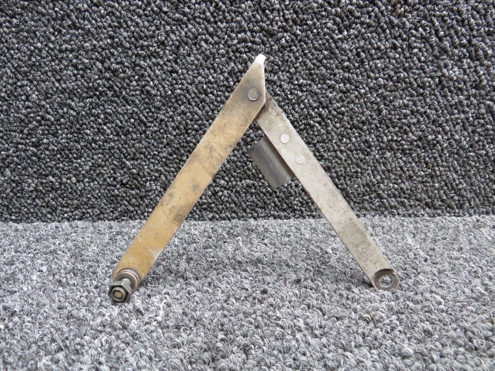 36-430011-376 Use Part Number 169-380032-8 Beechcraft A36 Aircraft