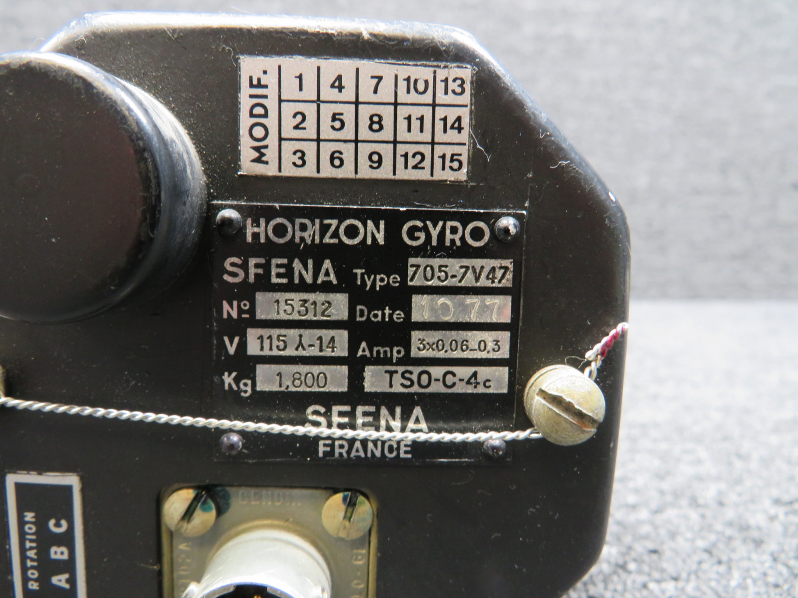 705-7V47 SFENA Aviation Gyro Horizon Indicator Assembly