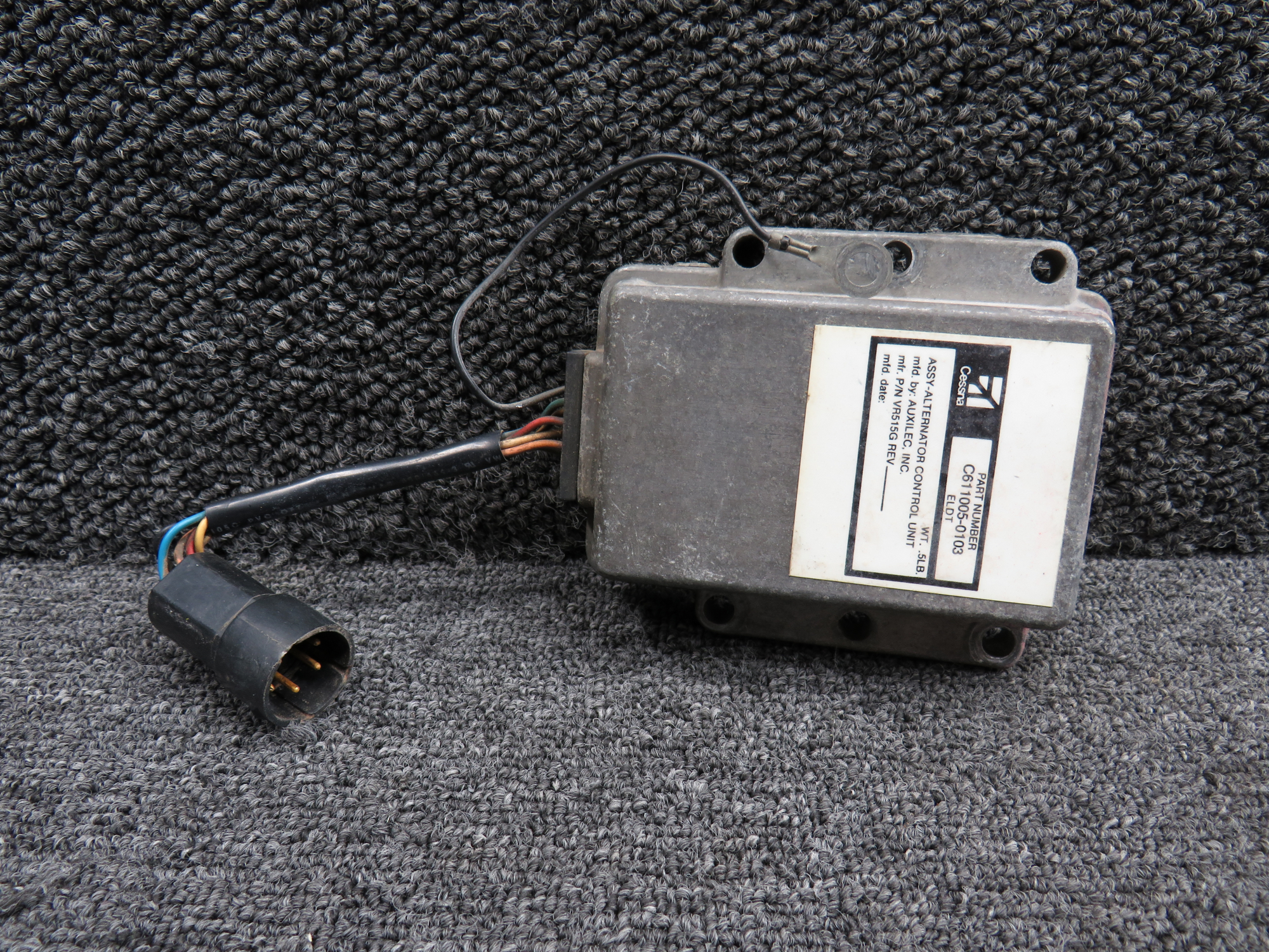 A シリアル VR515G (Alternate PN: C611005-0103) Auxilec Alternator Control