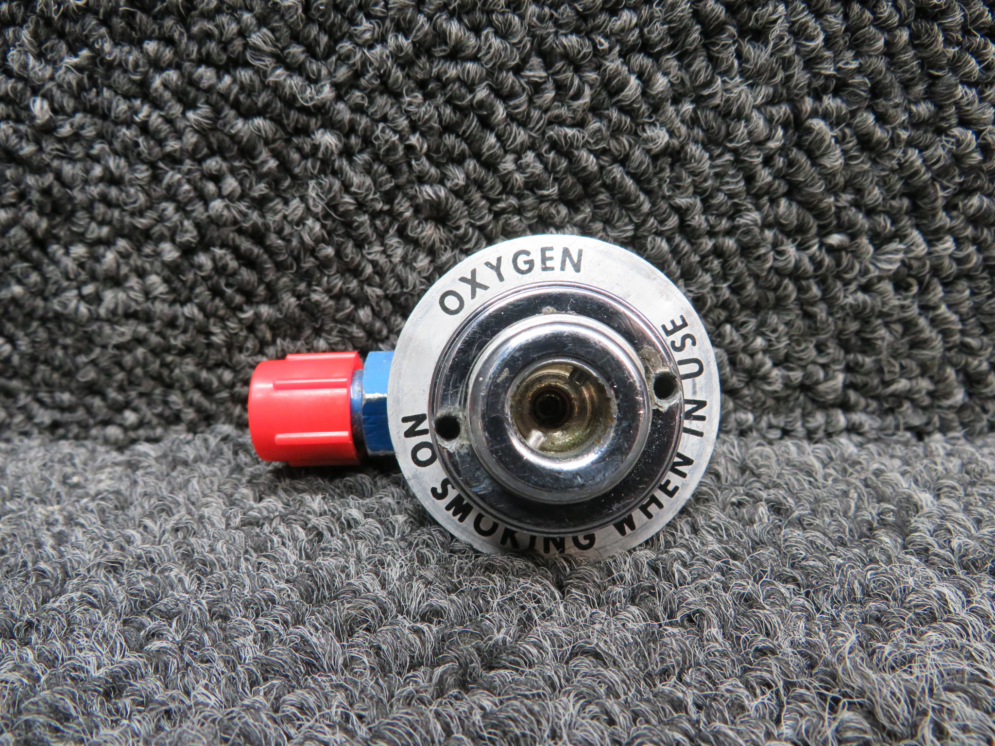 Z908 (Use PN: 9912057-15) Beechcraft 58 Oxygen Outlet Assembly