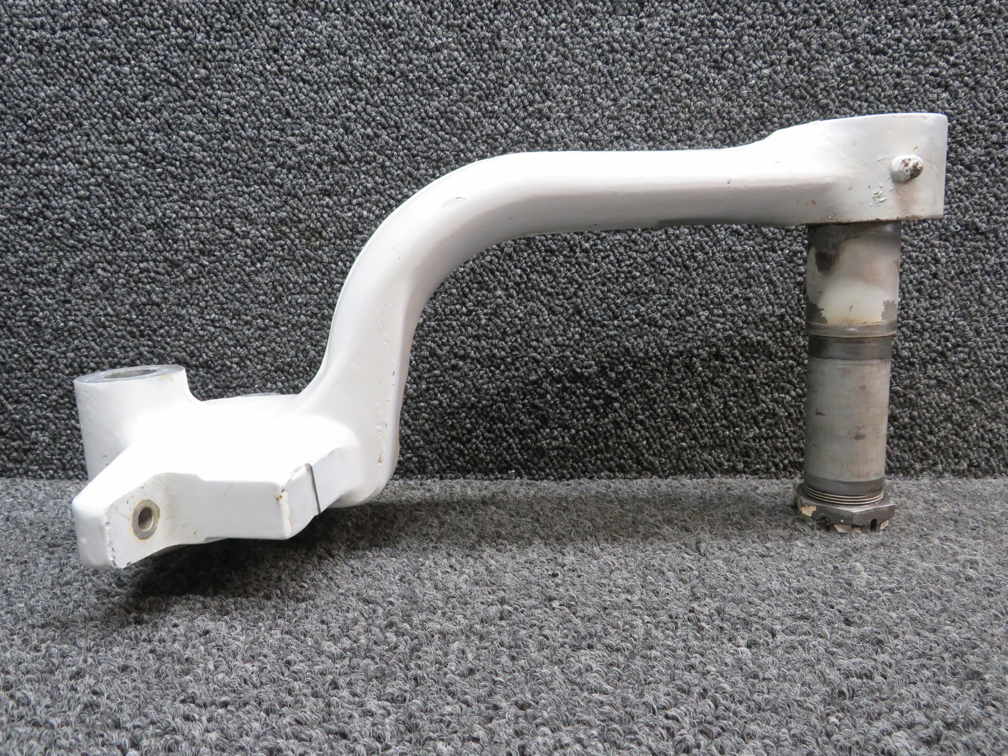 169-810031-603 (Use: 169-810031-651) Beechcraft 24R LH Fork and