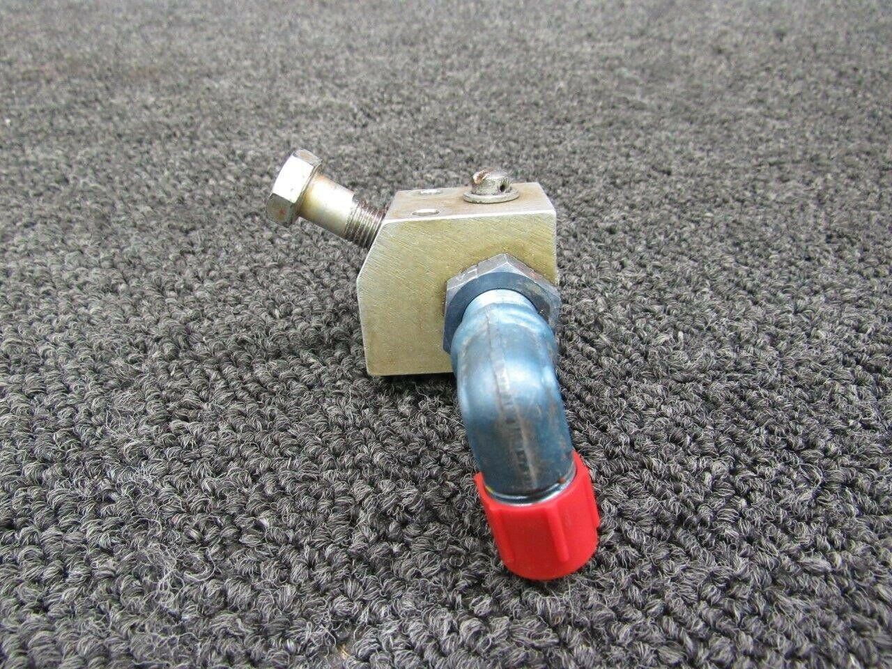 12802281 Cessna 210A Adapter Hydraulic Reservoir Filler