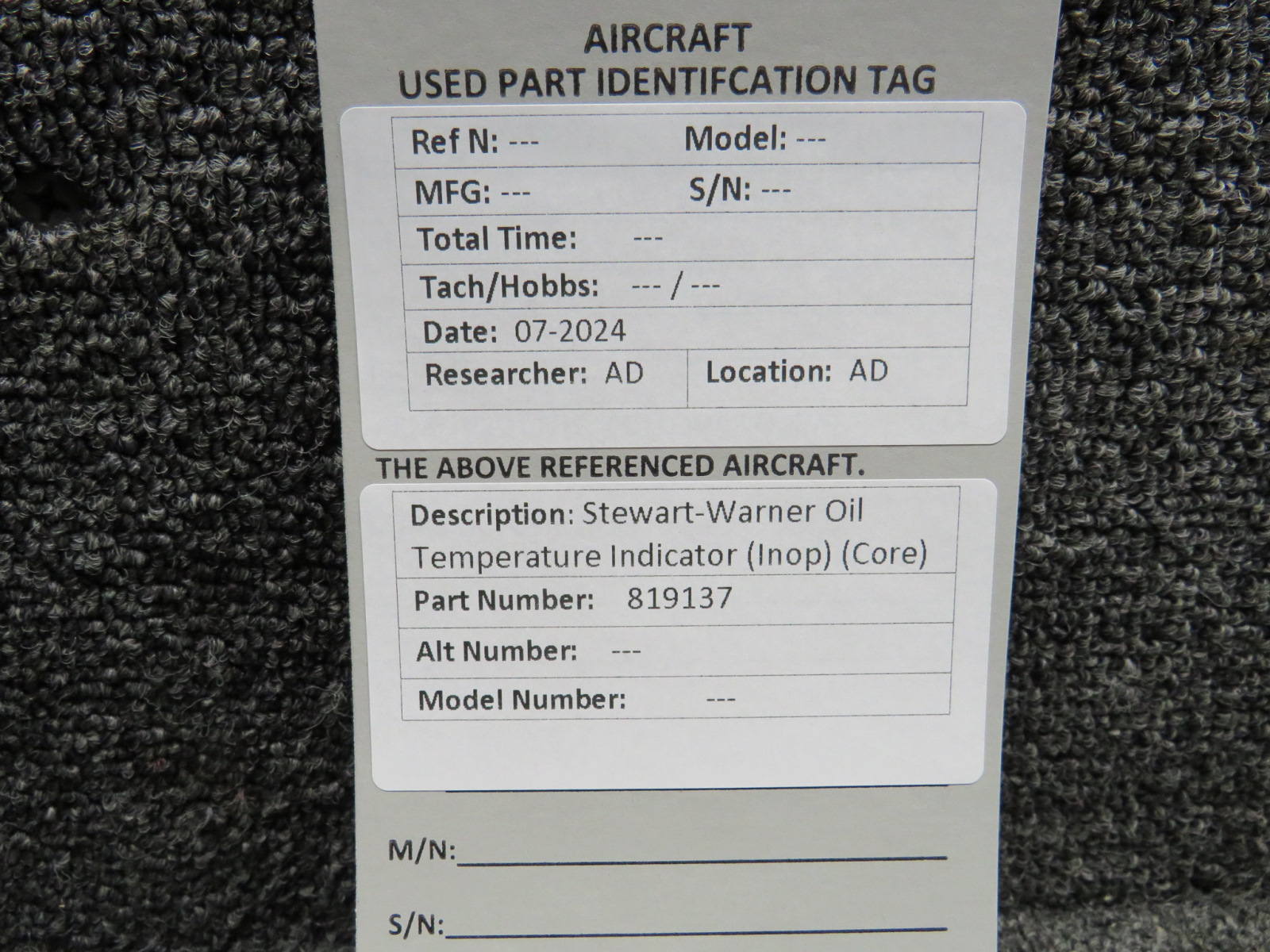 819137 Stewart-Warner Oil Temperature Indicator (Inoperable) (Core)