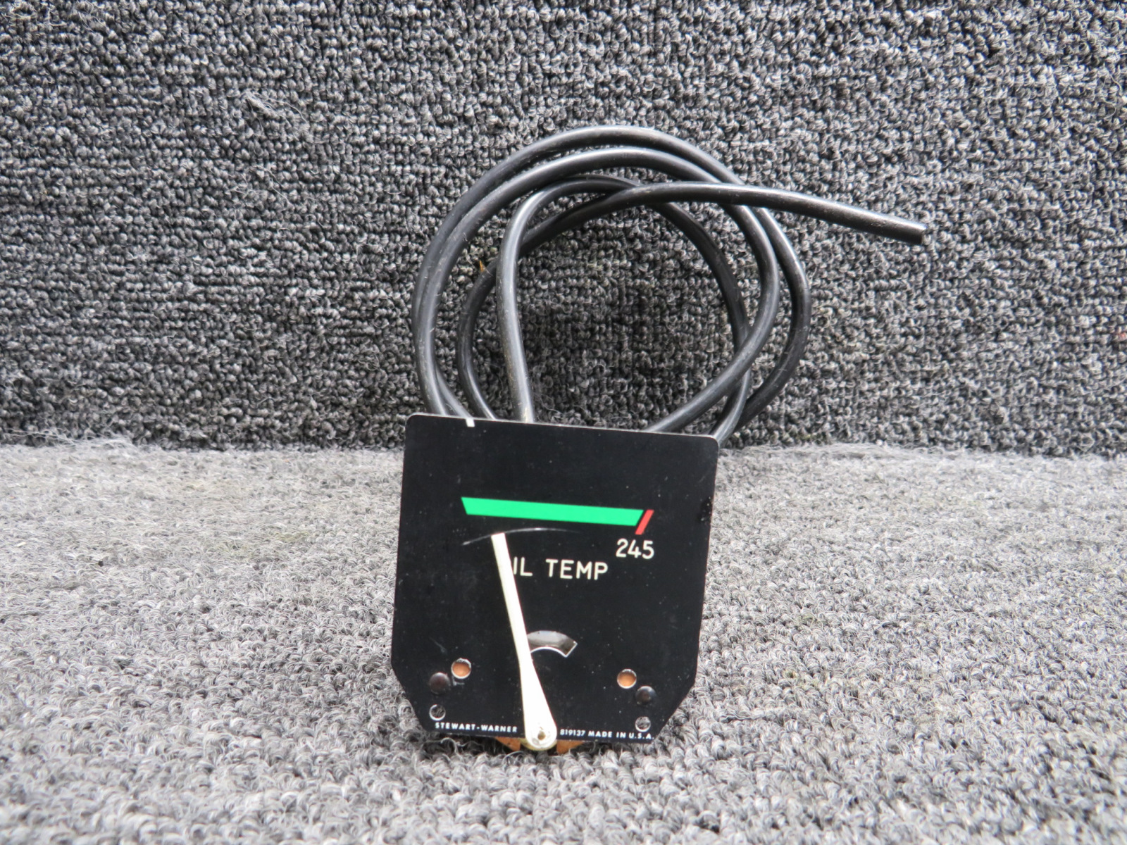 819137 Stewart-Warner Oil Temperature Indicator (Inoperable) (Core)