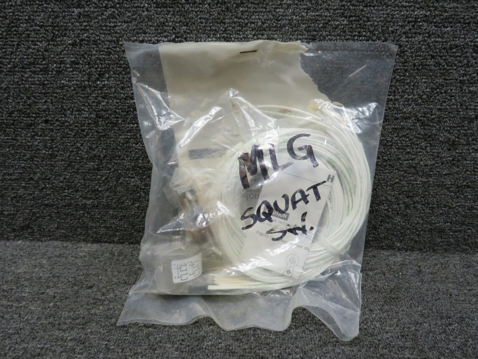 45EN1-6 (Alt PN: 91929) Honeywell Micro Switch with Wires (New Old