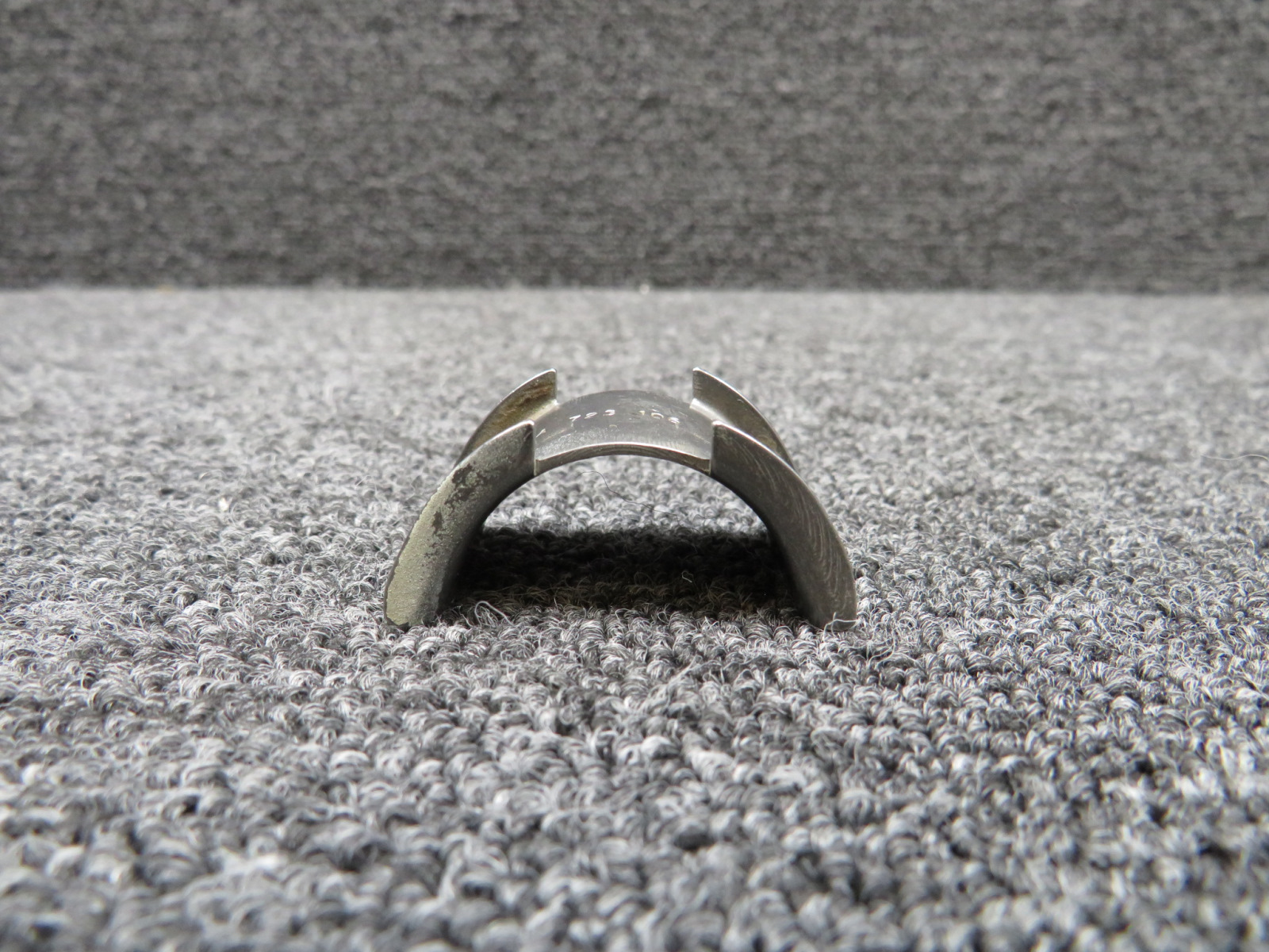 F10A-723-106 Falcon 100 Half Clamp Shell Unit