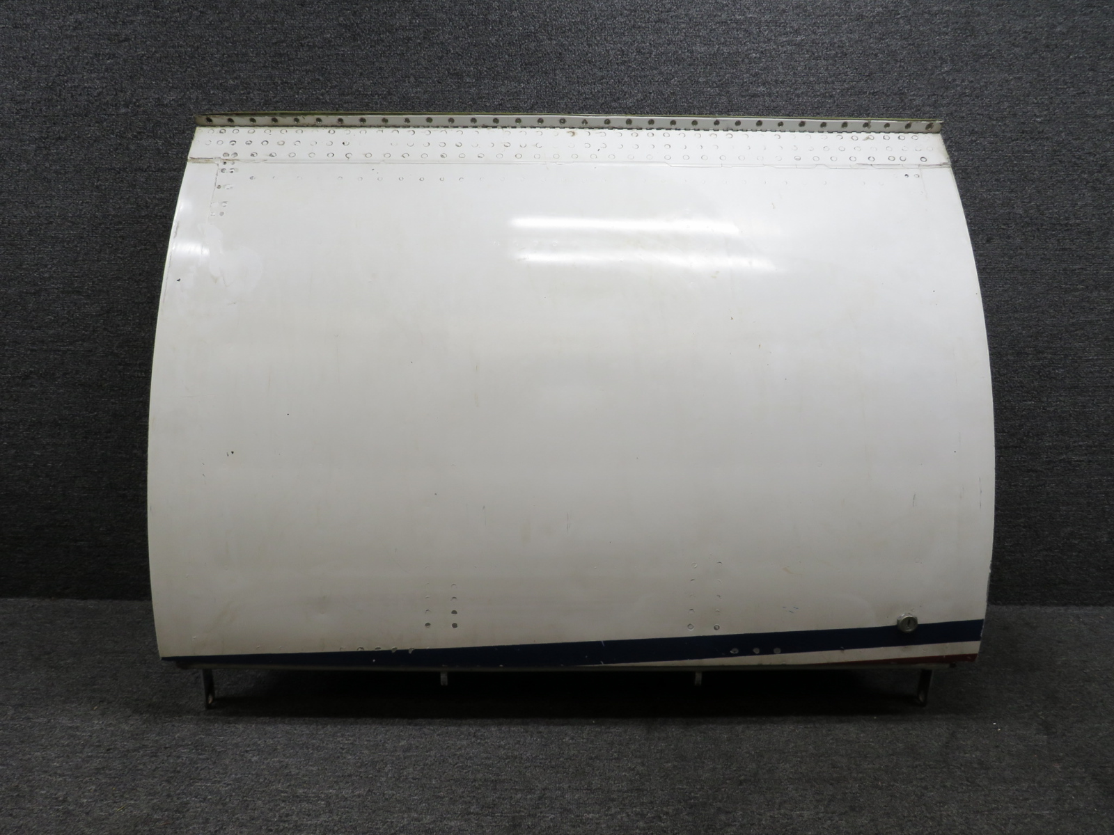 2311340-7 Learjet L-25B Lower Door Unit