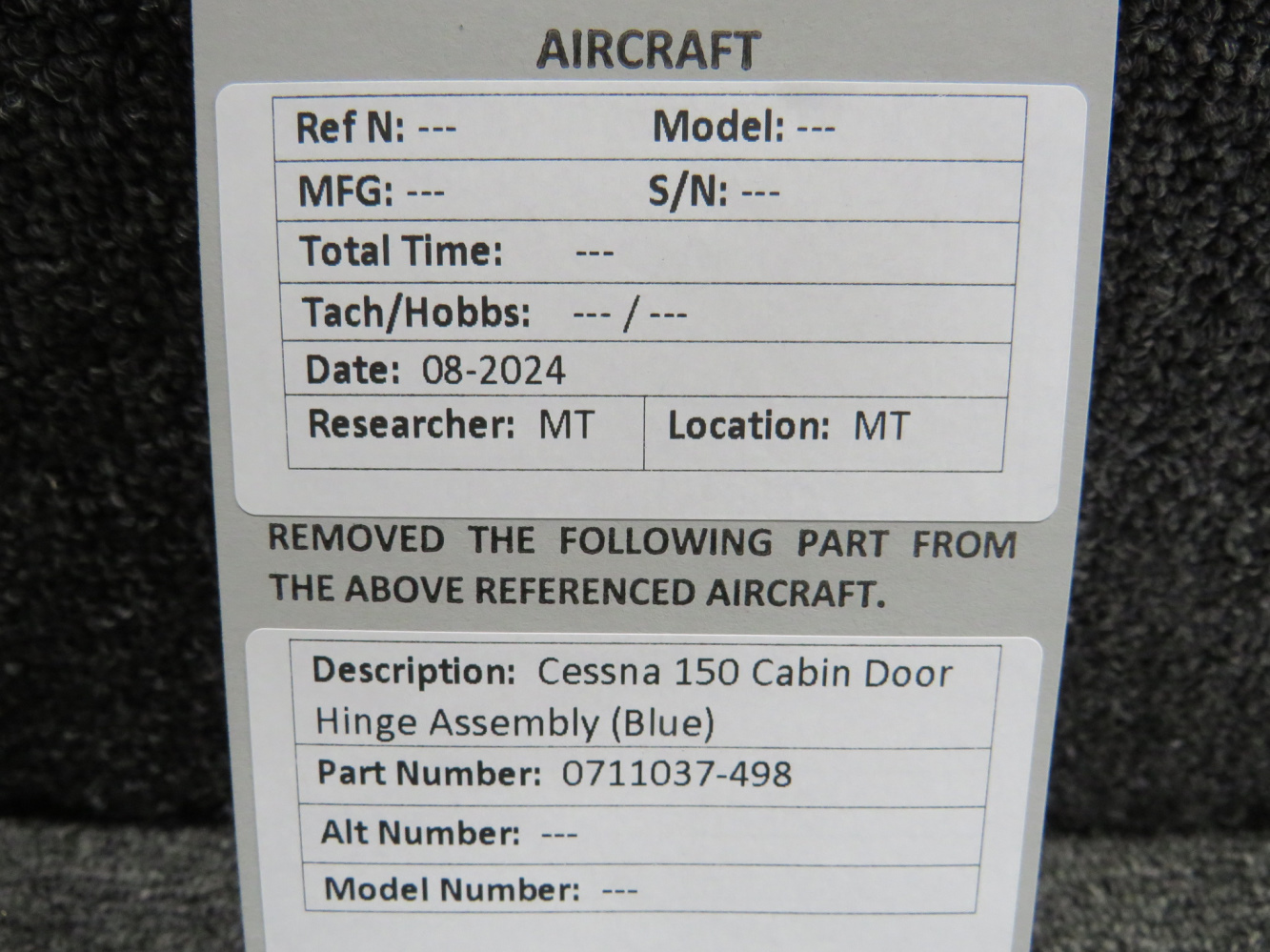 0711037-498 Cessna 150 Cabin Door Hinge Blue Assembly