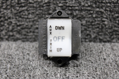 4TP1-70 Und Lab Rocker Switch (Auxiliary Trim) For Sale