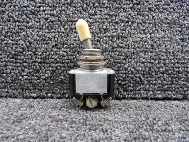 MS35058-26 (Alt: 8804K13) Cutler Hammer Toggle Switch For Sale