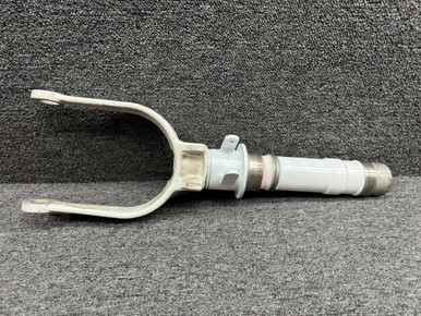 wa出品　no.b1 2043003-5, 2443006-201 Cessna 172RG Nose Gear Shock Strut Assembly