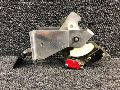 1262026-1 (USE: 1512280-41) Cessna 182M Flap Lever Assy W/ Support