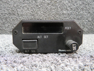 7004577-908 Honeywell Altitude Arm and Cap Control and Display Unit