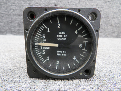 P363 Aircraft Industries Cabin Rate of Climb Indicator Part (Worn Face)