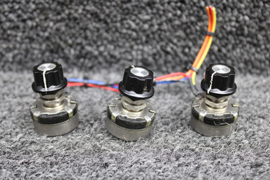 4 Stück Leitplastik Potentiometer Clarostat 53C1 500K lin. 2Watt 4 Stück Leitplastik Potentiometer Clarostat 53C1 500K lin. 2Watt