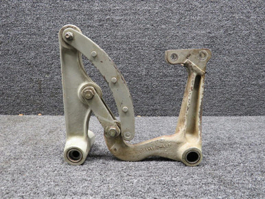 Bellcrank Rocker 0841104-497, 0841106-487 Main Gear Bellcrank Idler and Rocker Arm ...