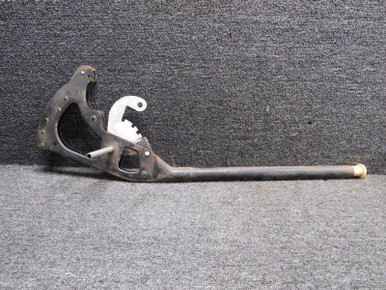 0510166-6, 0510171-1 Cessna 172D Flap Lever Assembly Unit