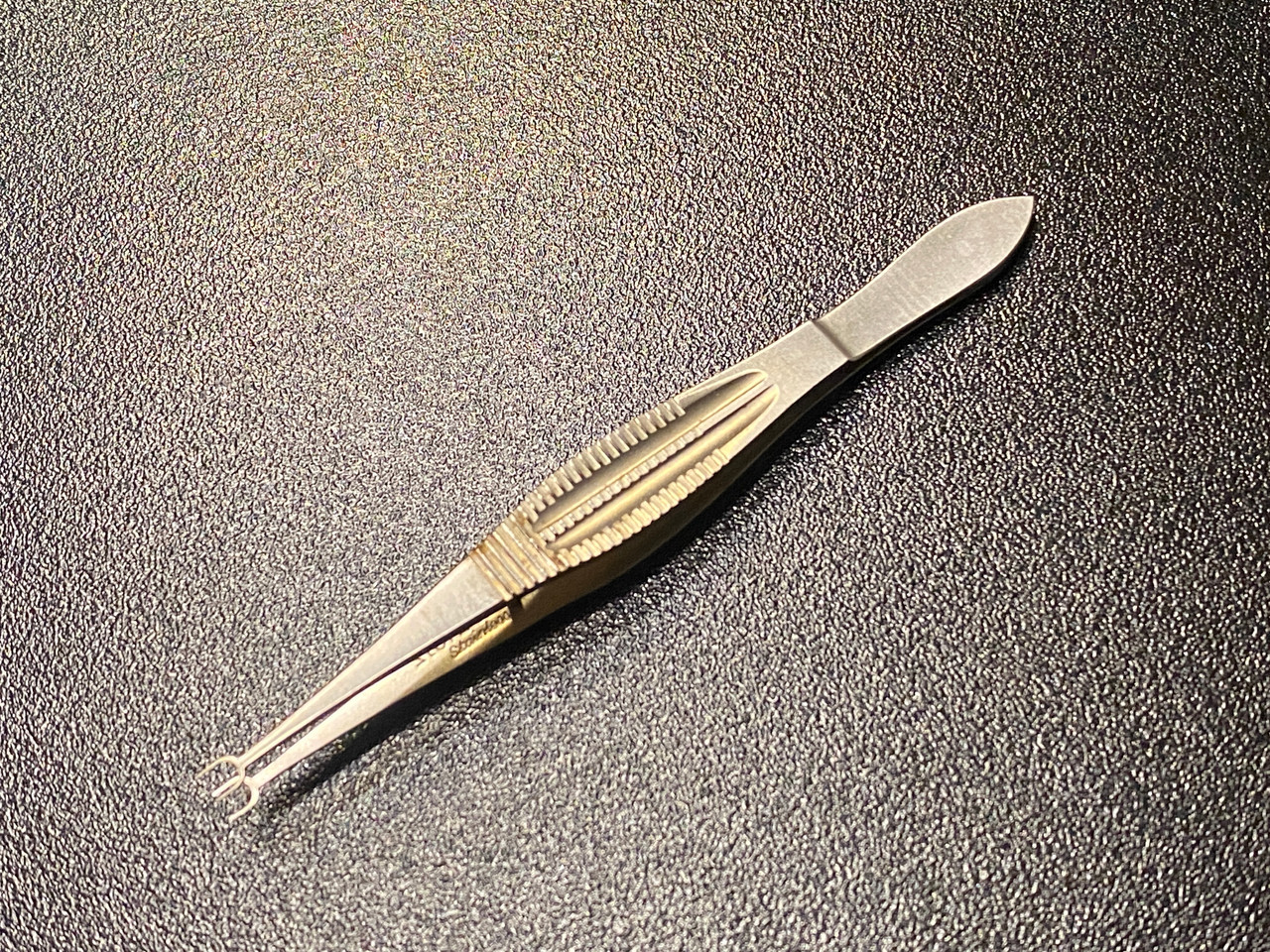 Photo of Storz E1671 Bores Corneal Fixation Forceps
