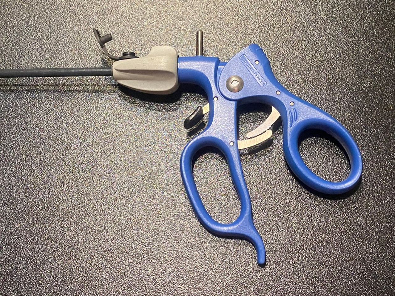 Handle photo of Snowden-Pencer SP90-6316 Laparoscopic Diamond Jaw Grasper, 5mm X 36cm
