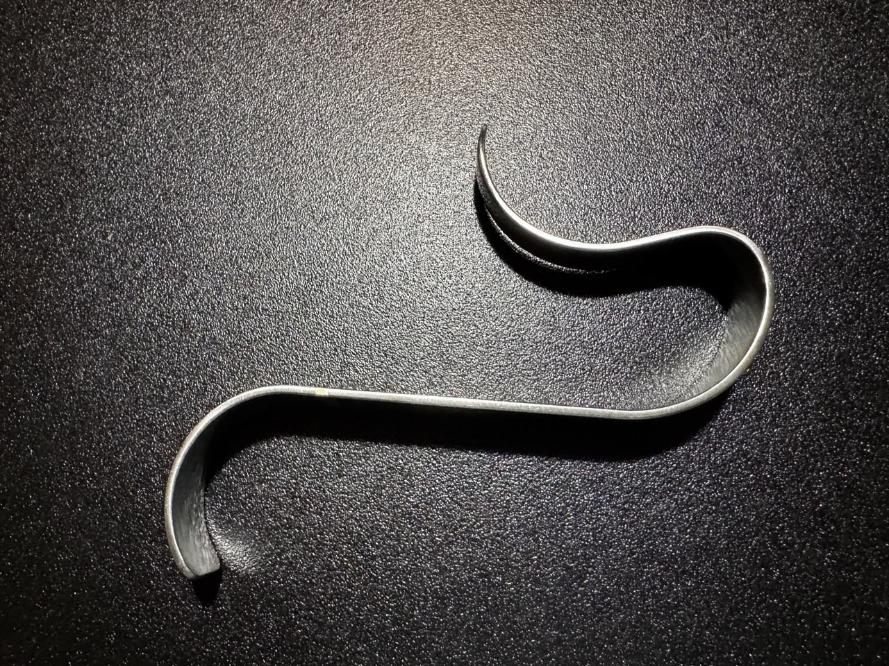 Side photo of Innomed 3720-01 "S" Total Knee Retractor, Narrow