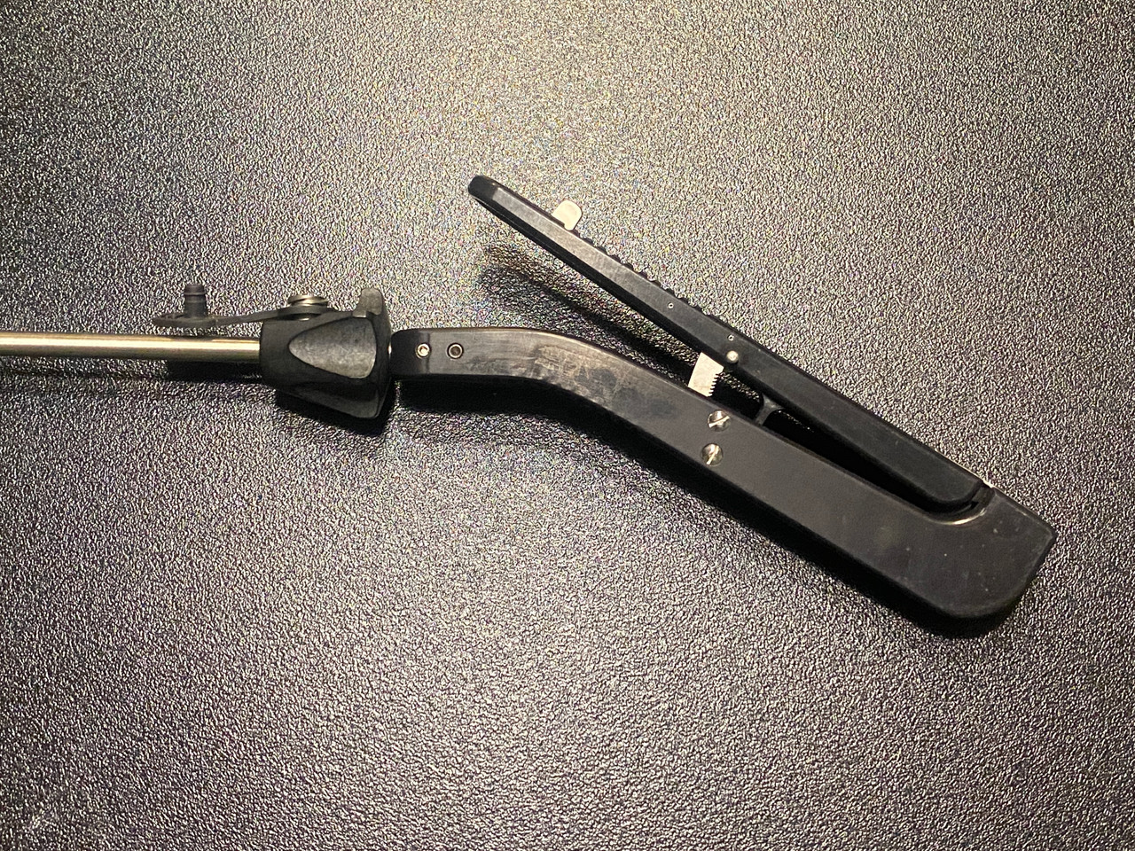 Snowden-Pencer SP90-8208 Laparoscopic Needle Holder, TC, CVD Left