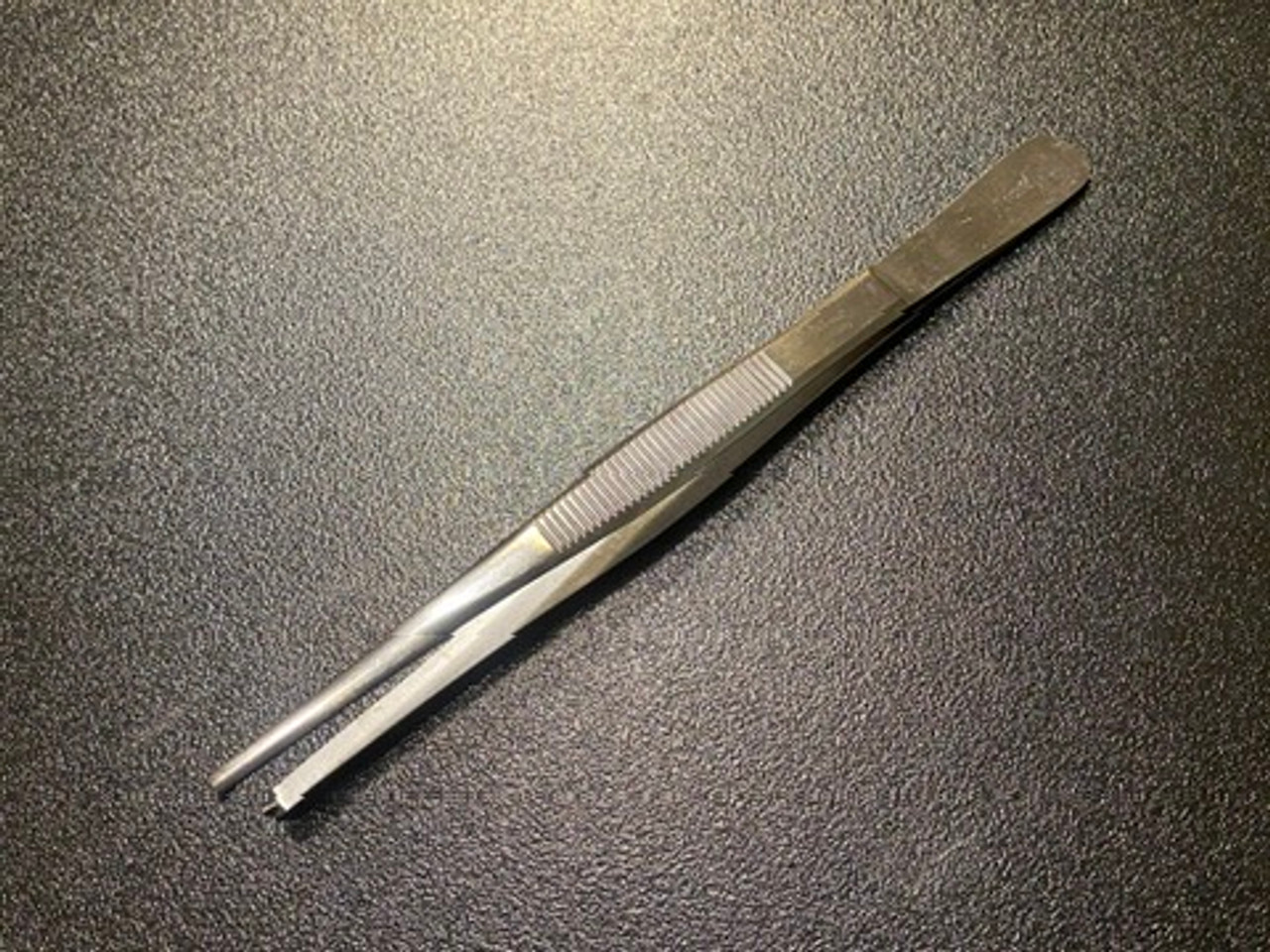 Millennium 1-256 Tissue Forceps, 1 X 2 Teeth, 6.25"
