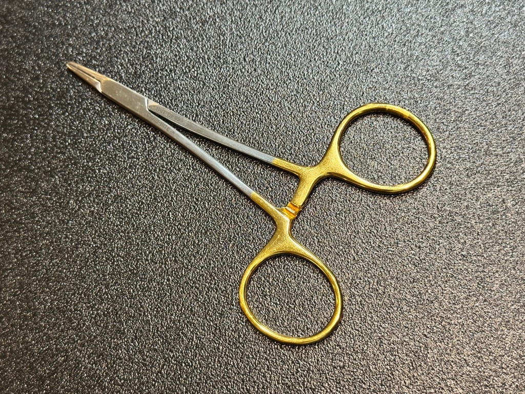 Handle photo of Jarit 121-115 Par Needle Holder, TC, 4.5"