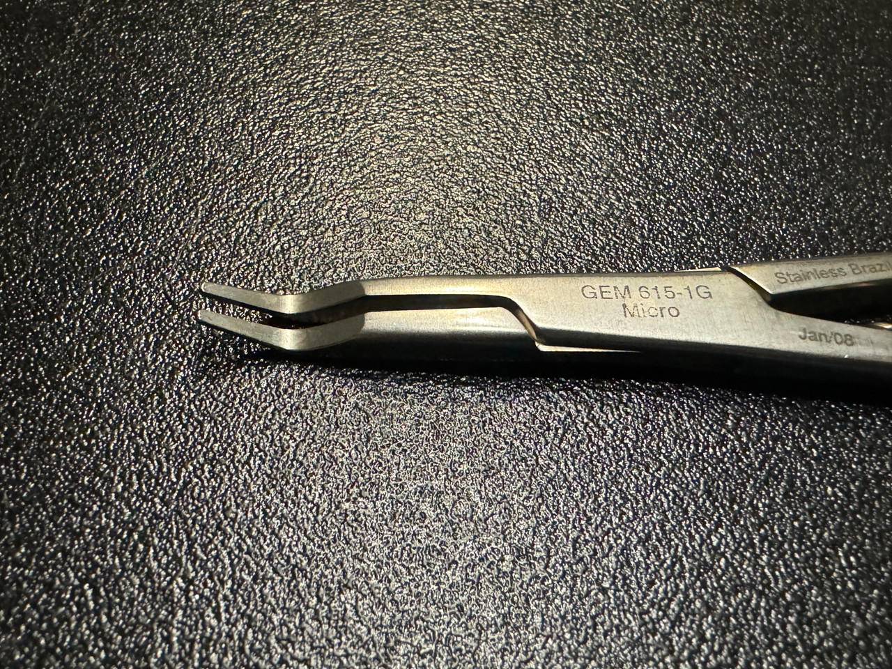 Jaw photo of Synovis GEM615-1G MicroClip Applier, 15cm