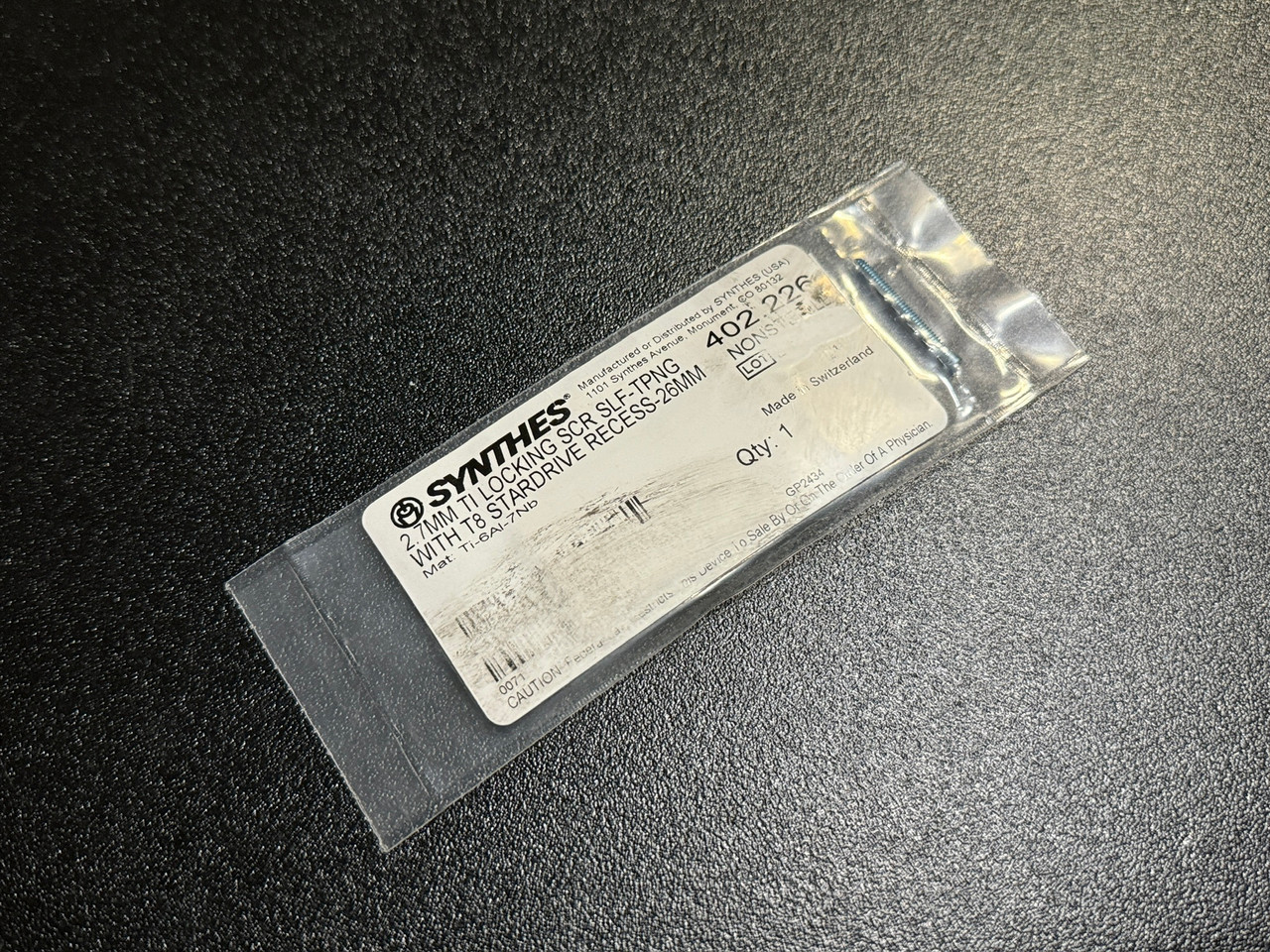 Synthes 402.226 2.7mm Ti Locking Screw, Self Tapping, T8 Stardrive, 26mm