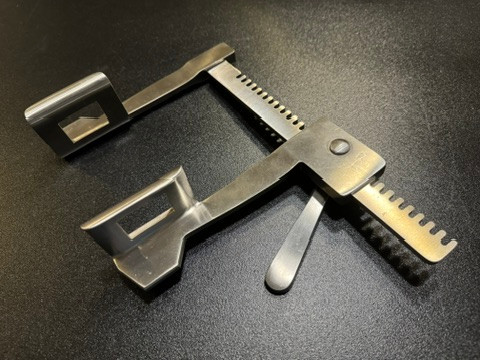 Finochietto Rib Spreader Retractor – 8.5 Inch Spread – Surgical & Veterinary Instrument