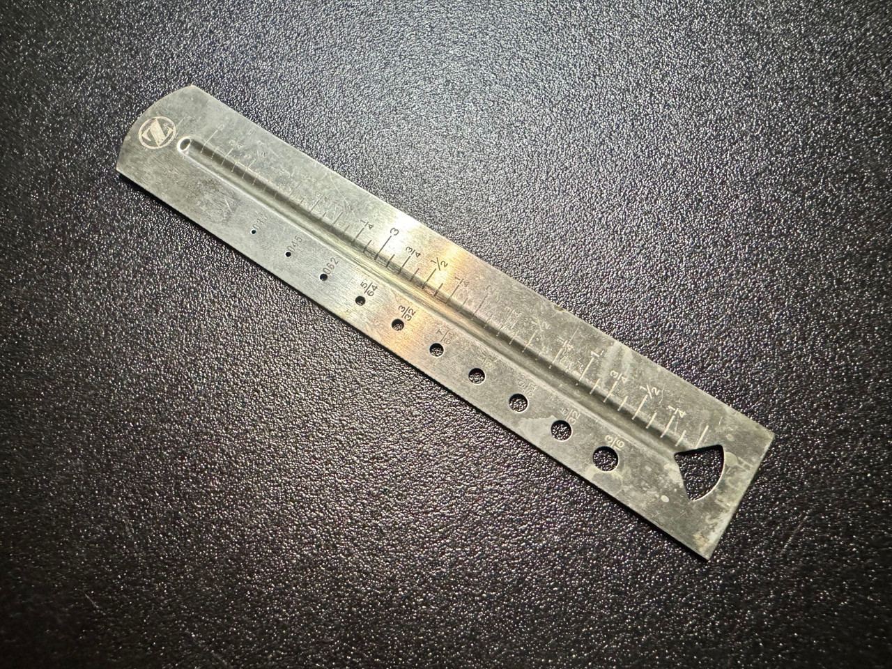 Back photo of Zimmer 864 Bone Screw Ruler Gauge