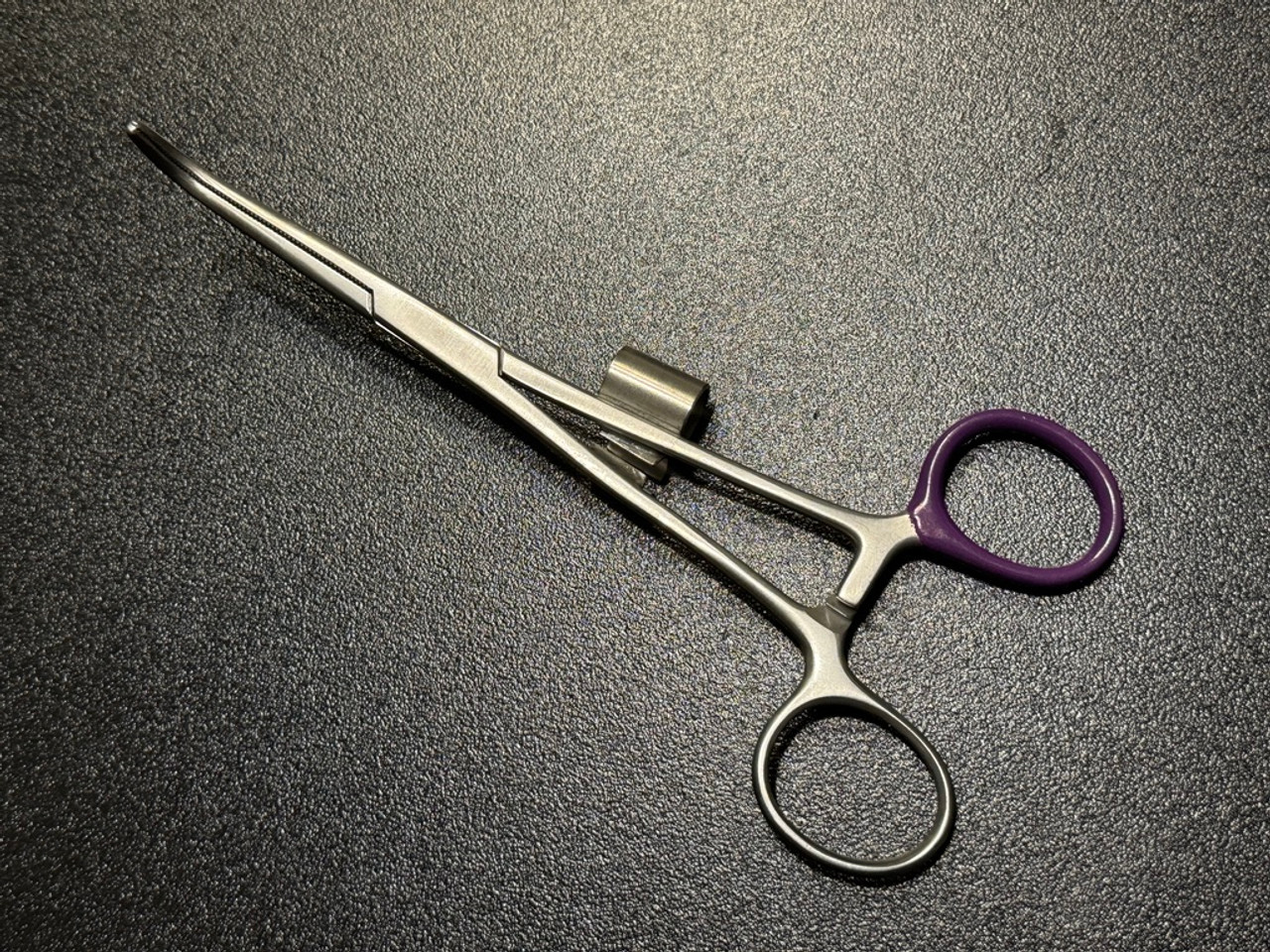 Handle photo of Codman 30-1280 LORE Suction Tube and Tip Holding Forceps, 7"