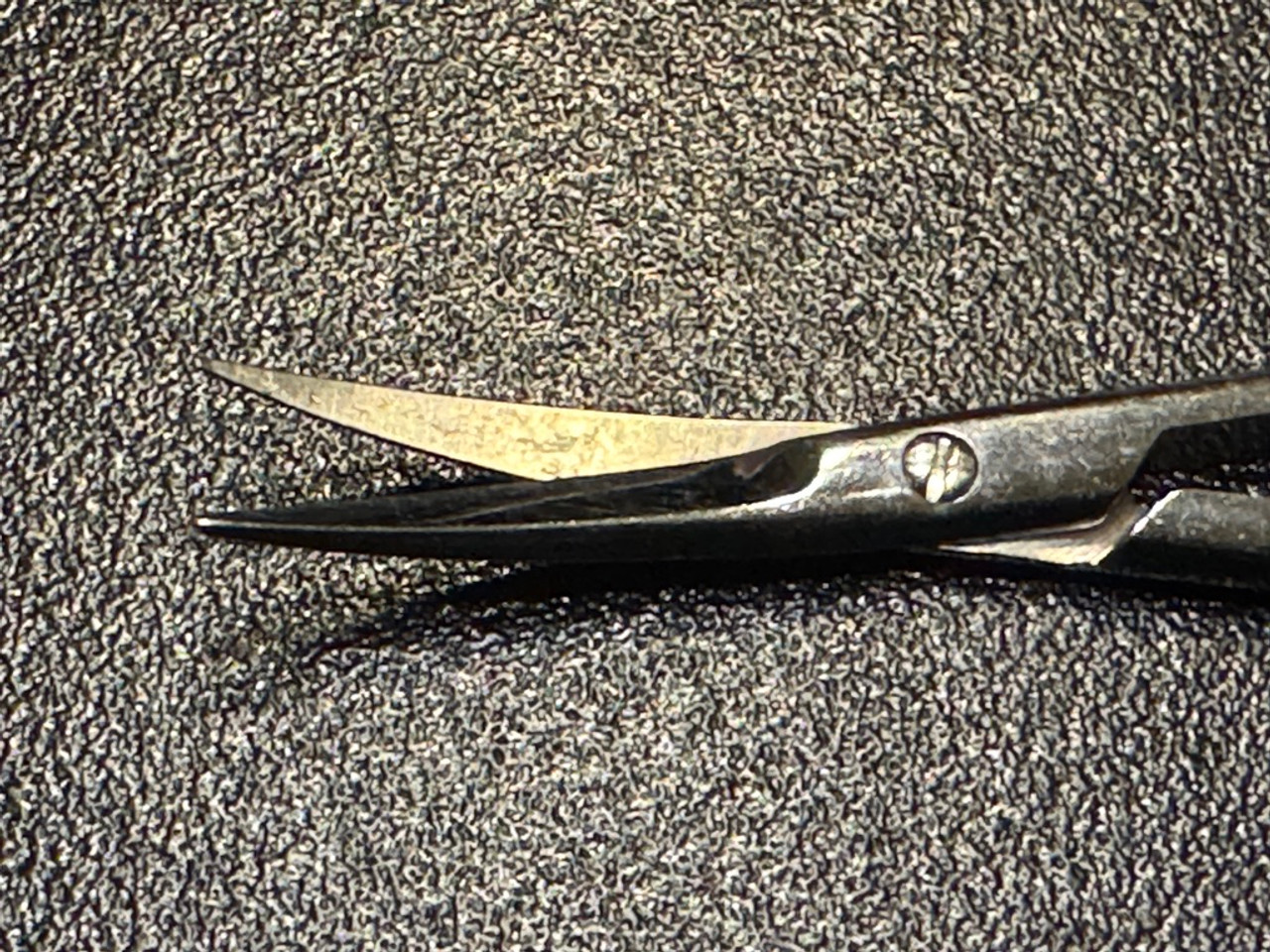 Blade photo of V. Mueller OP5542 Knapp Iris Scissors, Blunt, CVD, 4"