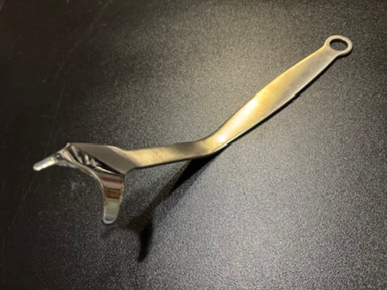 Innomed 7925-02 Posterior-Inferior Acetabular Retractor, Medium, Left