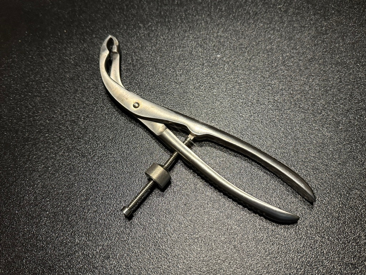 Handle photo of Zimmer 4816-22 Self Centering Bone Holding Forceps w/ Speed-Lock, 7.5"
