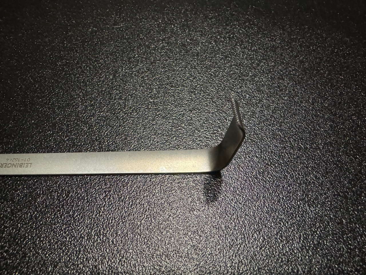 End photo of Leibinger 01-16244 Magee Retractor, Double Ended, 15cm