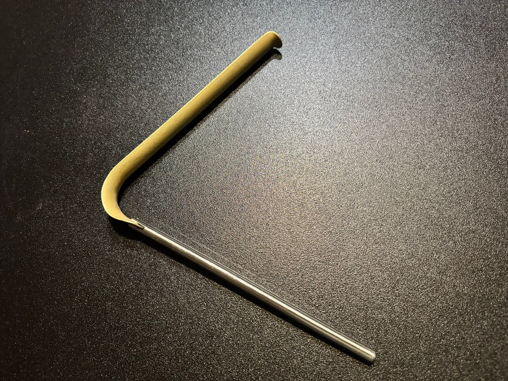 Post photo of Integra 4922 Omni-Tract Radiolucent Renal Vein Swivel Retractor, 1" X 8"