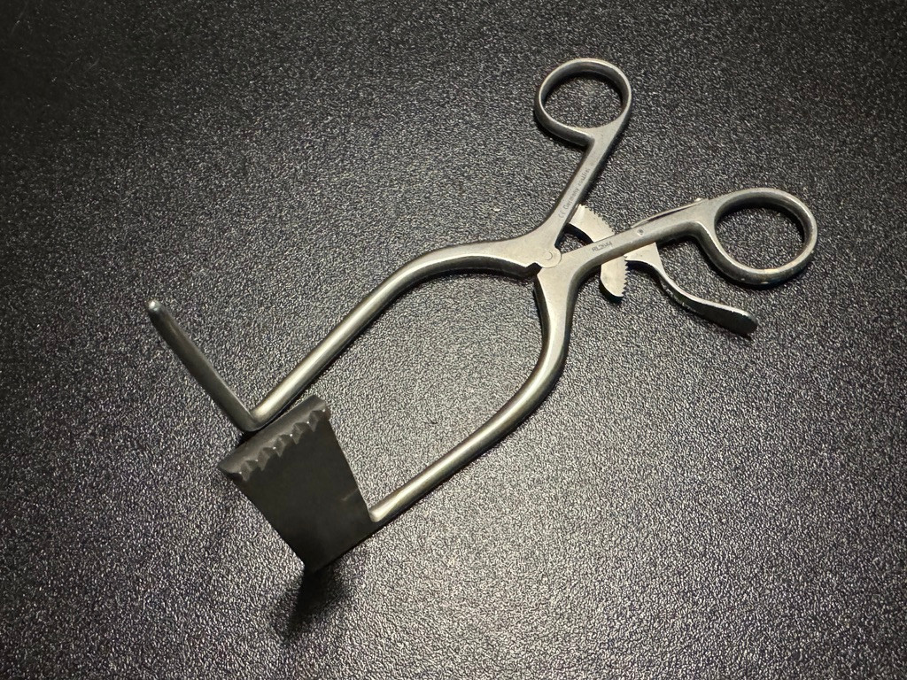 Buxton 74-2549 Hemi-Laminectomy Retractor, Right, 90 X 20mm