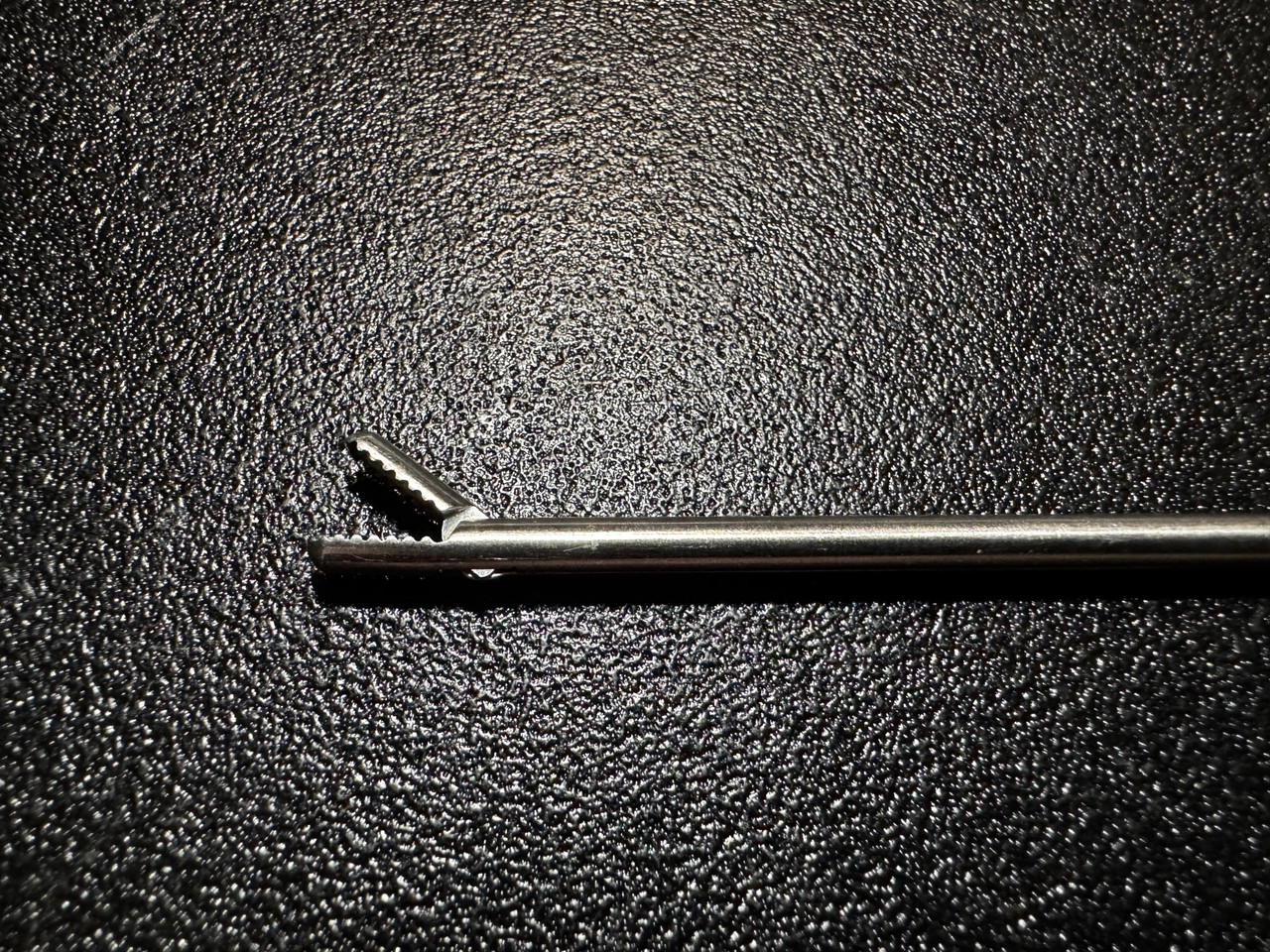 Jaw photo of Stryker 300-034-703 Conquest Arthroscopic Soft Tissue Grasper