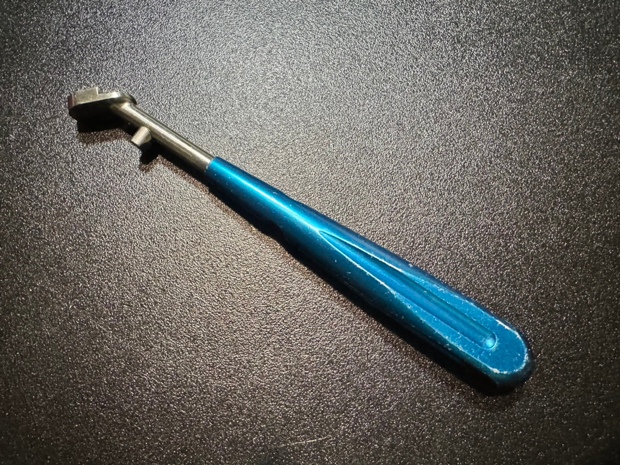 Handle photo of Medtronic 875-148 ACDF Cervical Retractor Blade Handle