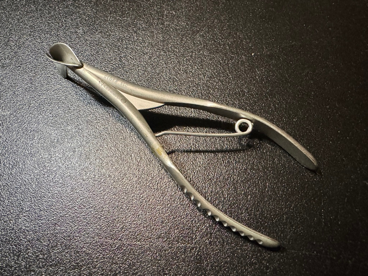 Handle photo of Storz N2105 Nasal Speculum, No. 1, 28mm Blades