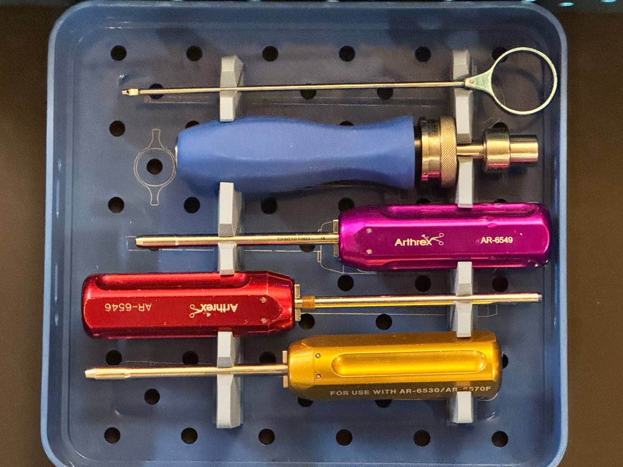 Top tray photo of Arthrex AR-8402 Shoulder Repair Set