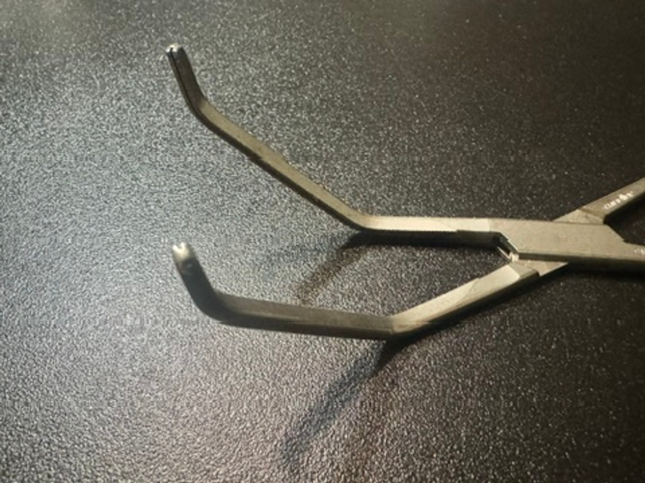 Jaw photo of V. Mueller CH6440 Aorta Clamp, 9.25" Jaw photo of V. Mueller CH6440 Aorta Clamp, 9.25"
